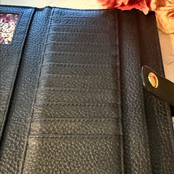 Vera Bradley Slim Travel Organizer Black Genuine pebbled Leather - Picture 8 of 10